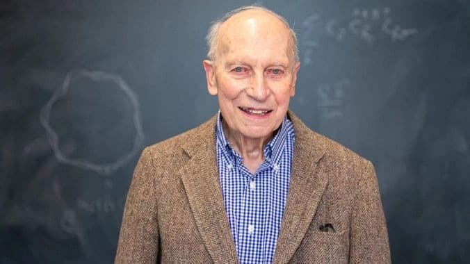 💪 À 90 ans, Manfred Steiner devient docteur en physique