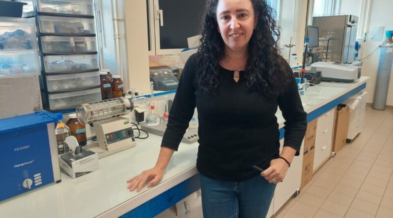 Dépollution de l'eau : cette chimiste des matériaux reçoit un prix du CNRS